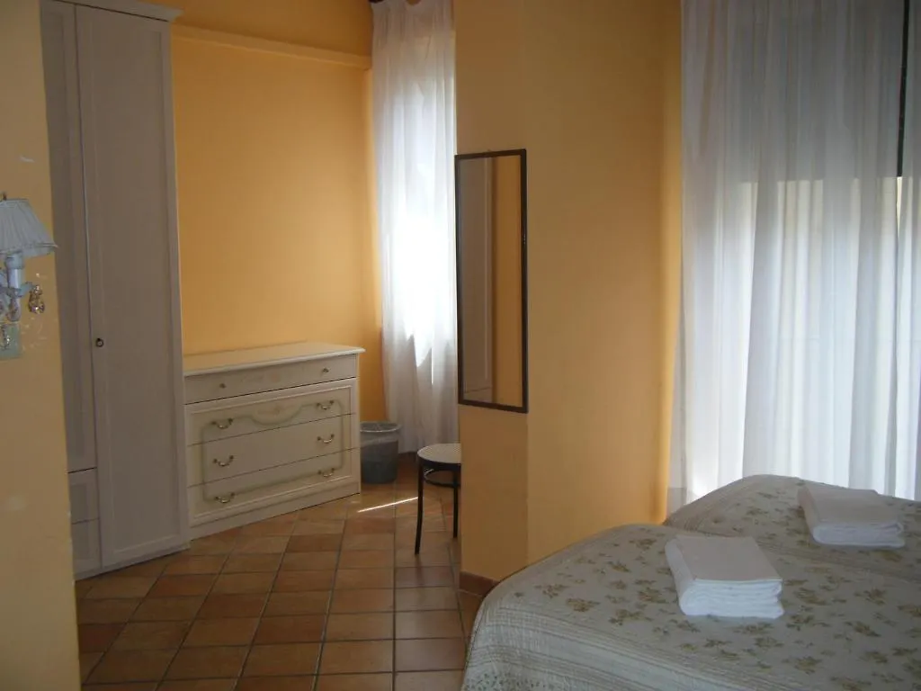 Hotel Cordova Florens 2*,
