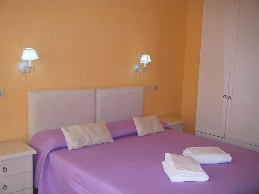 Affittacamere Mannolini Firenze 2*,  Italia